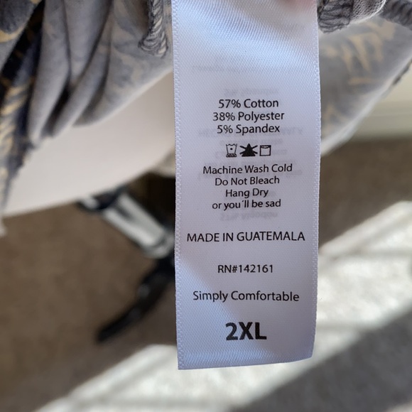 • Lularoe Irma Top • - Picture 5 of 6